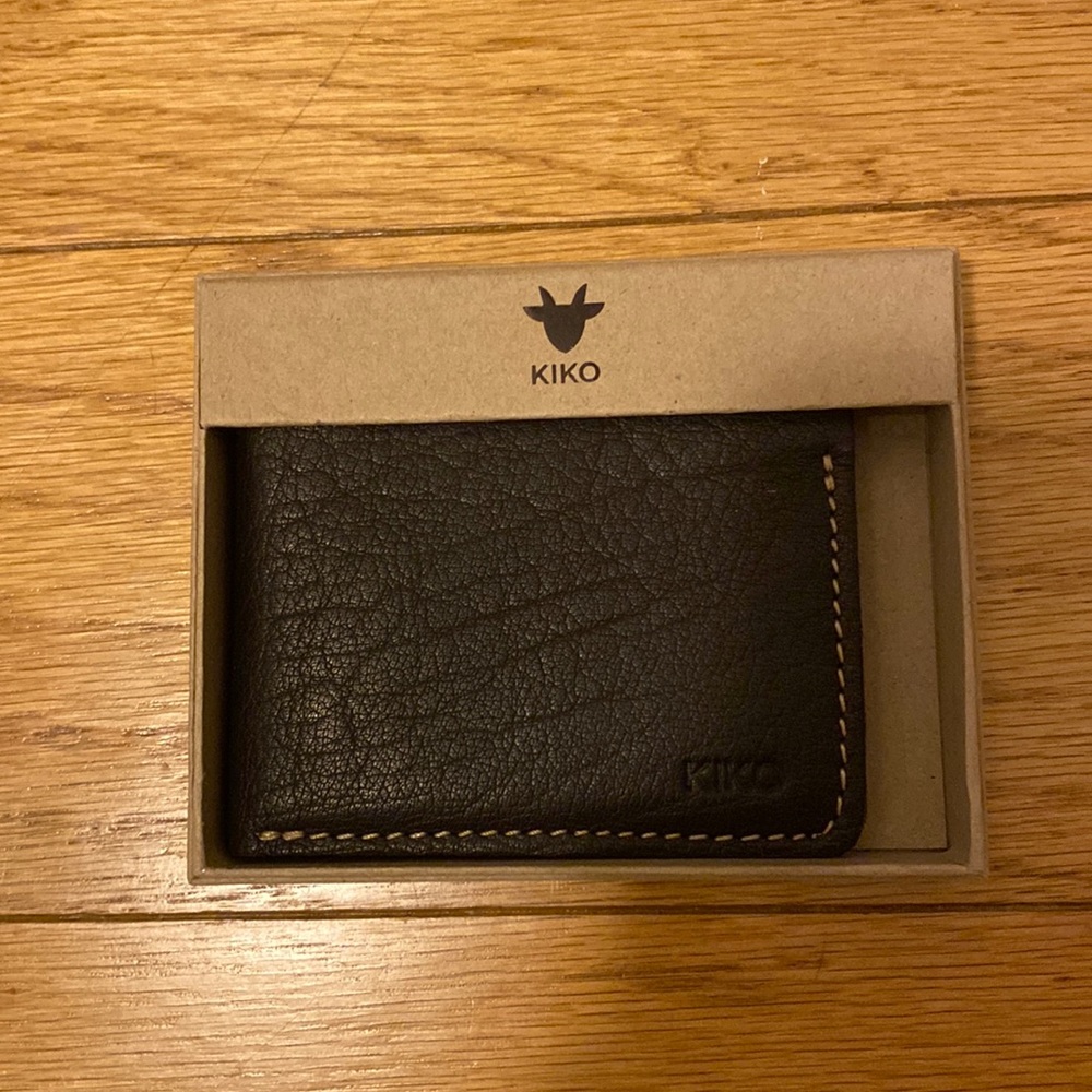 Kiko mens wallet brand new in box !!